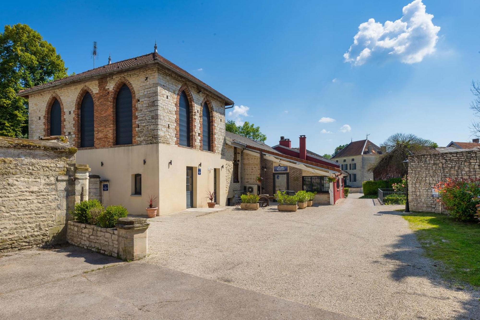 Le Moulin Du Landion Hotel Et Spa Dolancourt Esterno foto