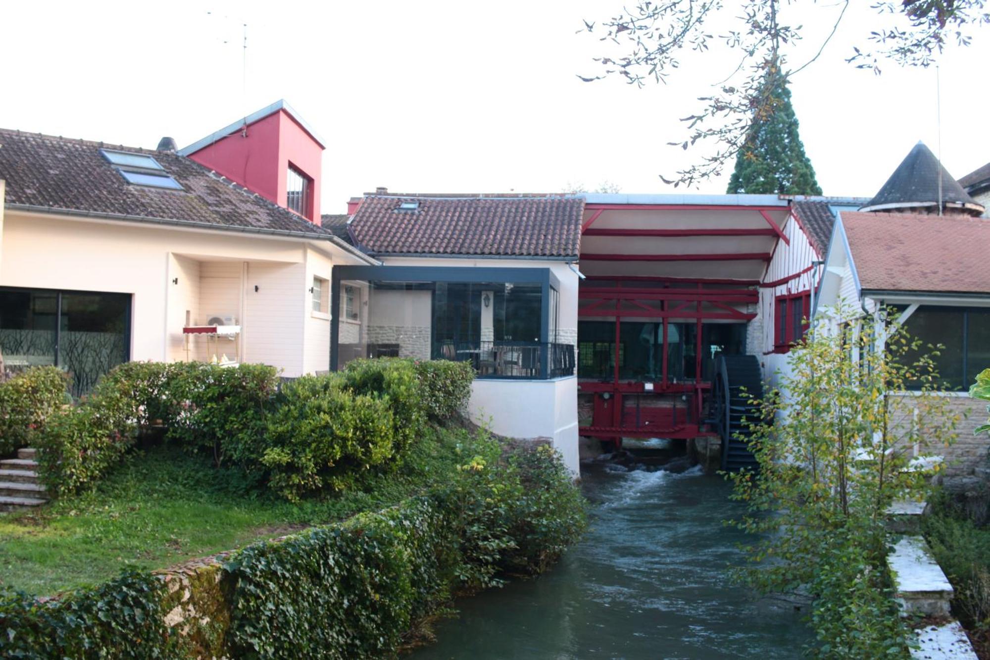 Le Moulin Du Landion Hotel Et Spa Dolancourt Esterno foto